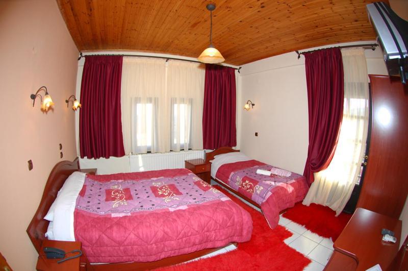 Lefteris Hotel Alatopetra Exterior foto