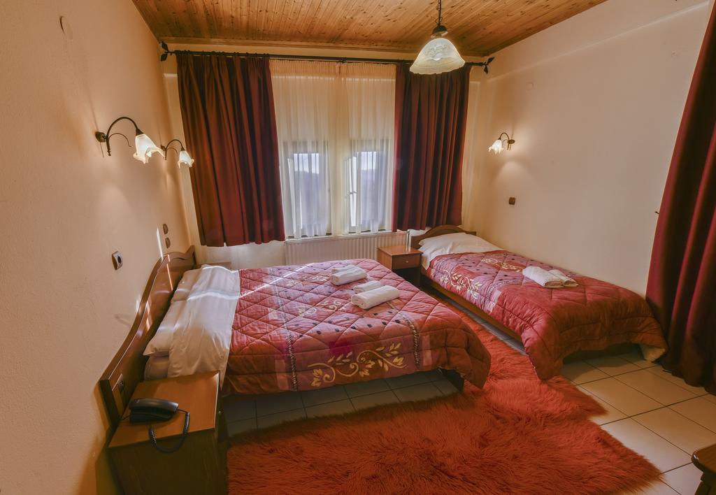 Lefteris Hotel Alatopetra Exterior foto